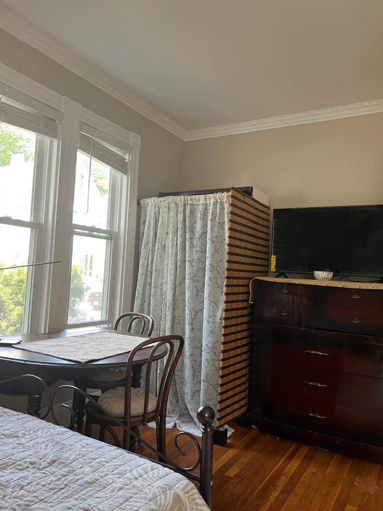 Private Room In A Grand House Boston Kültér fotó